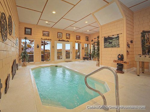 Cabins with Swimming Pool in Gatlinburg & Pigeon Forge