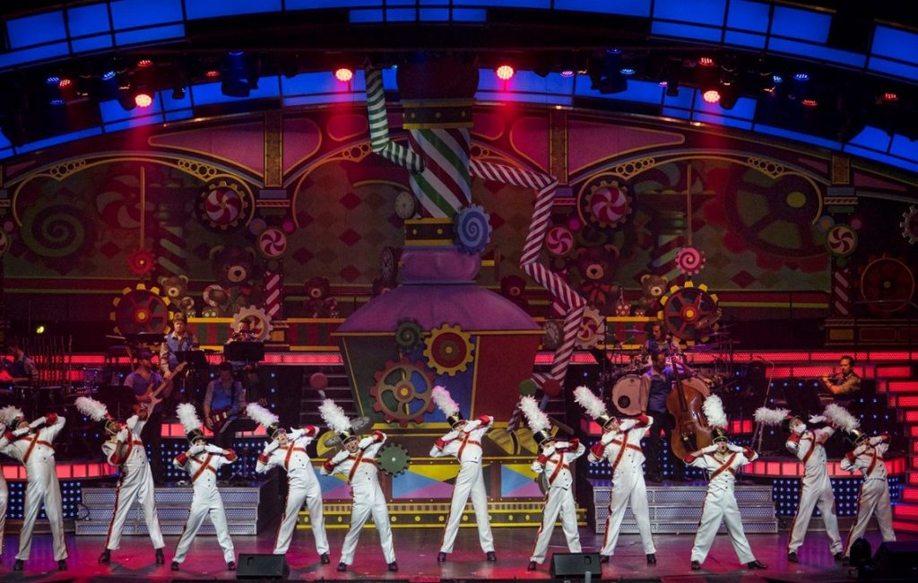 Smoky mountain opry christmas show schedule