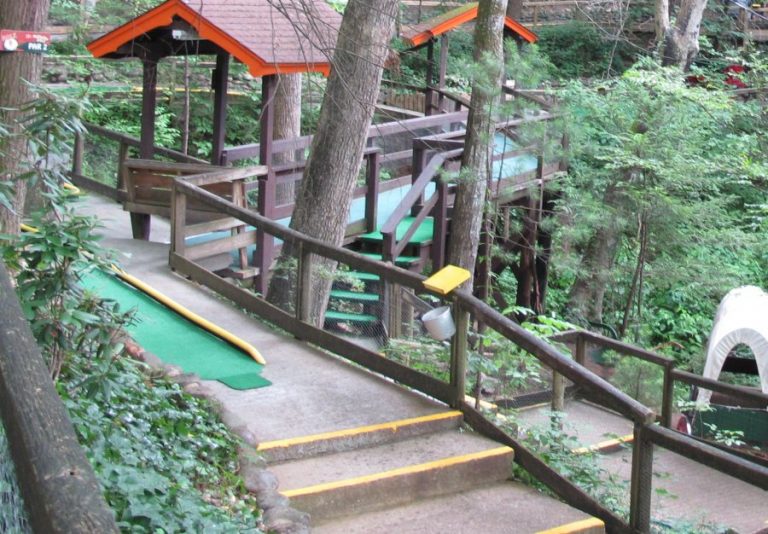 Hillbilly Golf in Gatlinburg Mini Golf on the Mountain