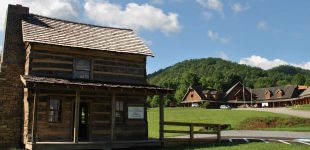 Plan a Visit to the Great Smoky Mountains Heritage Center