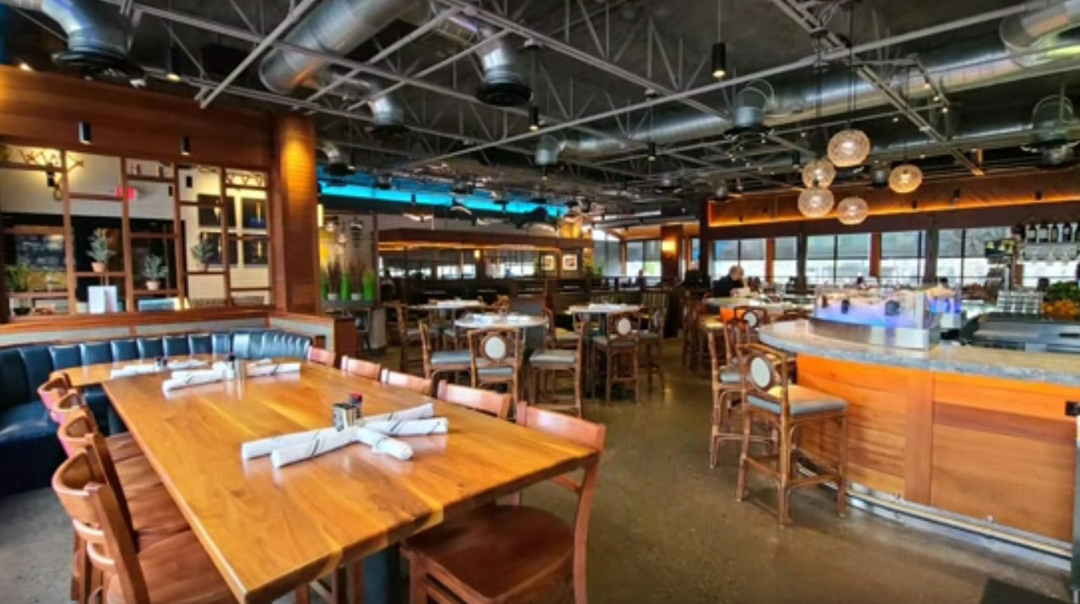 Chesapeake's Seafood and Raw Bar in Gatlinburg, TN