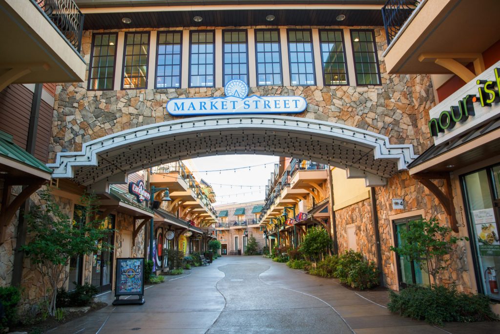 best-places-for-shopping-in-pigeon-forge-tn